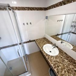 Номер в коттедже комфорт с 2 односпальными кроватями