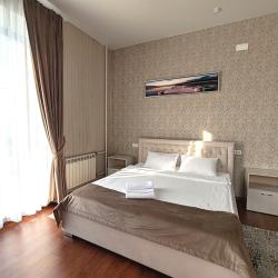 Номер стандарт с 1 двуспальной кроватью