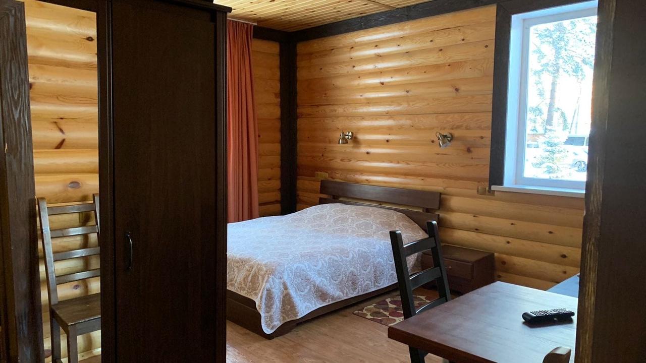 Номер полулюкс с 1 двуспальной кроватью (с завтраком) 3