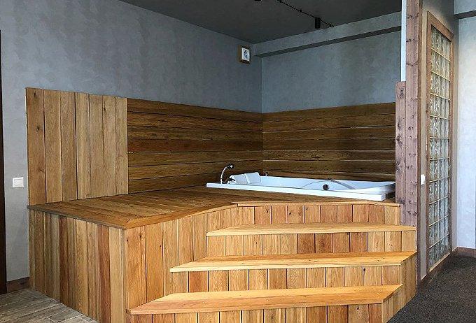 Номер люкс с с джакузи 2