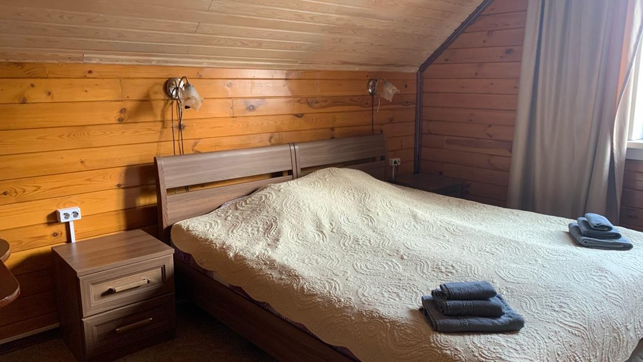 Номер эконом с 2 односпальными кроватями (с завтраком) 3