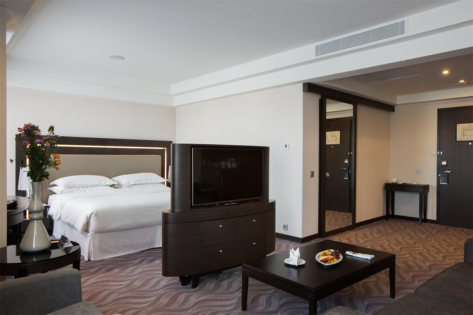 SHERATONPLAZA Ufa Congress Hotel (Шератон Плаза Уфа Конгресс) (бывш. Краун Плаза Уфа Конгресс) - 20