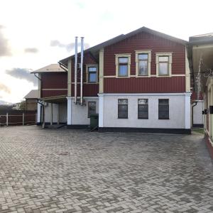 Photo 3