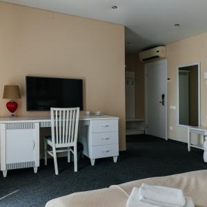 Photo 4