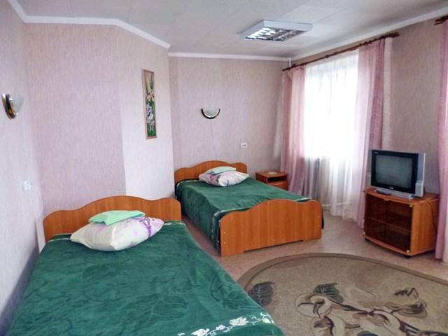 Номер студия с 2 односпальными кроватями 2