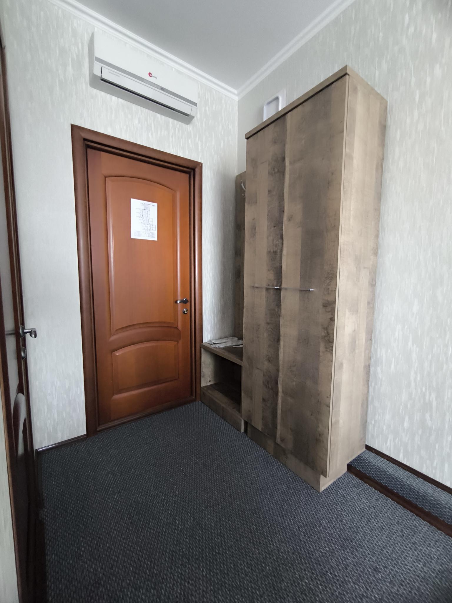 Номер улучшенный стандарт с 1 двуспальной кроватью 4