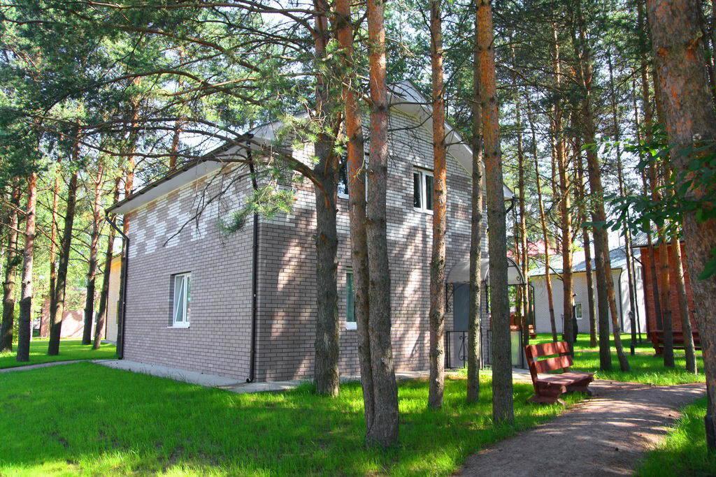 Коттедж стандарт с 2 односпальными и 3 двуспальными кроватями