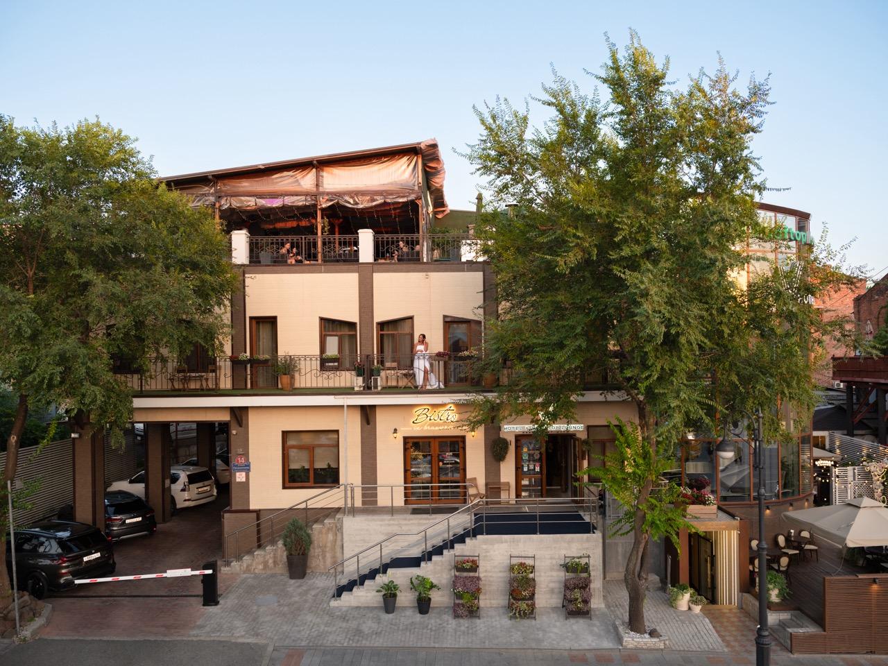 V hotel &amp; Rooftop lounge (В отель) - 5