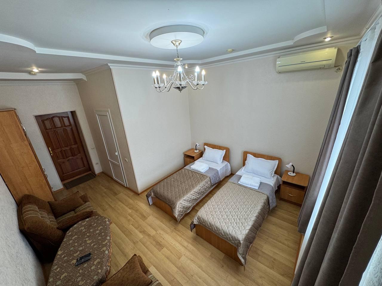 City Hotel (Сити Отель) - 2