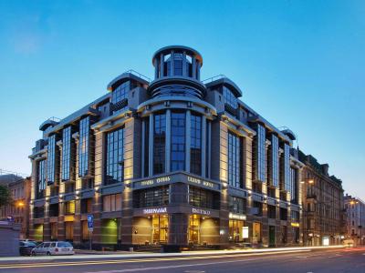 Гостиница Гранд Отель Эмеральд (Grand Hotel Emerald)