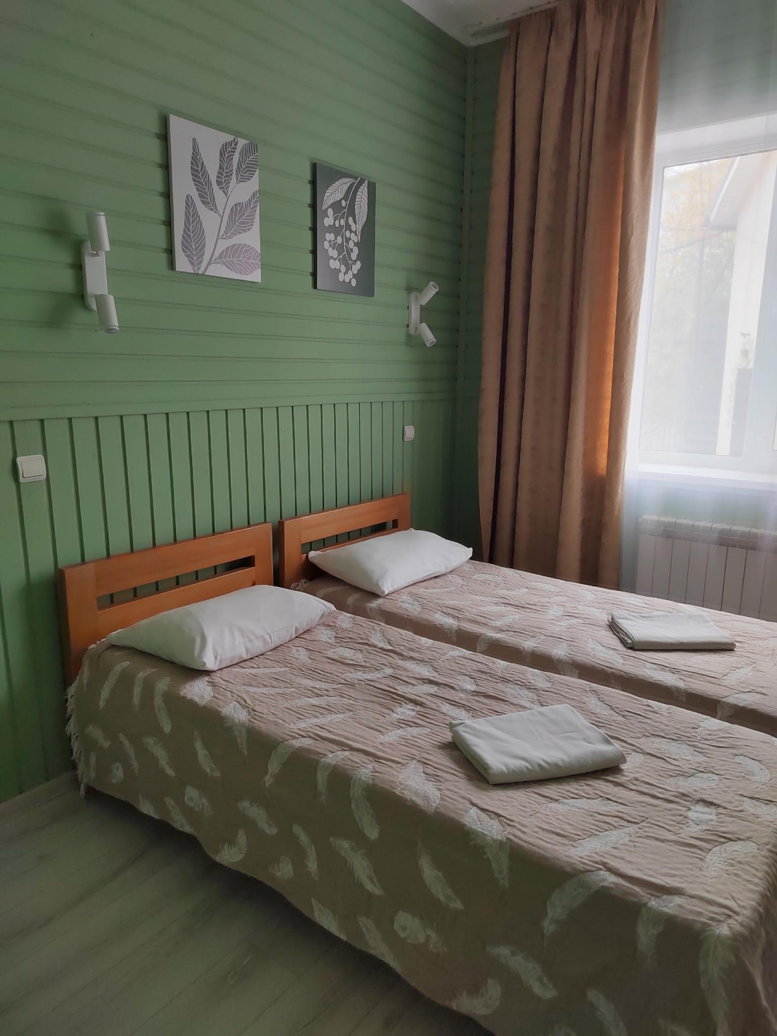 Номер стандарт с 2 односпальными кроватями 4