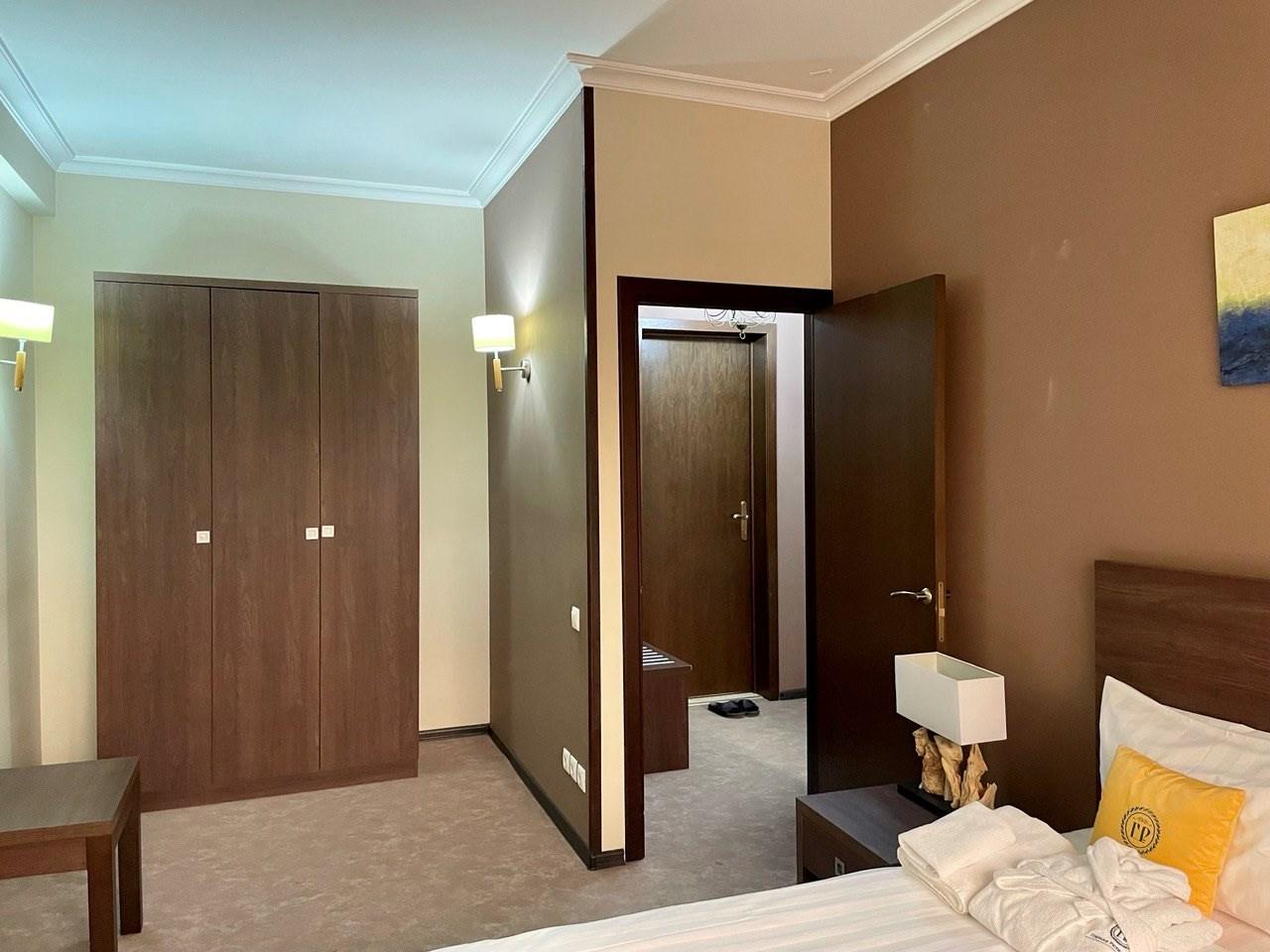 Апартаменты 40 кв.м, с балконом 3