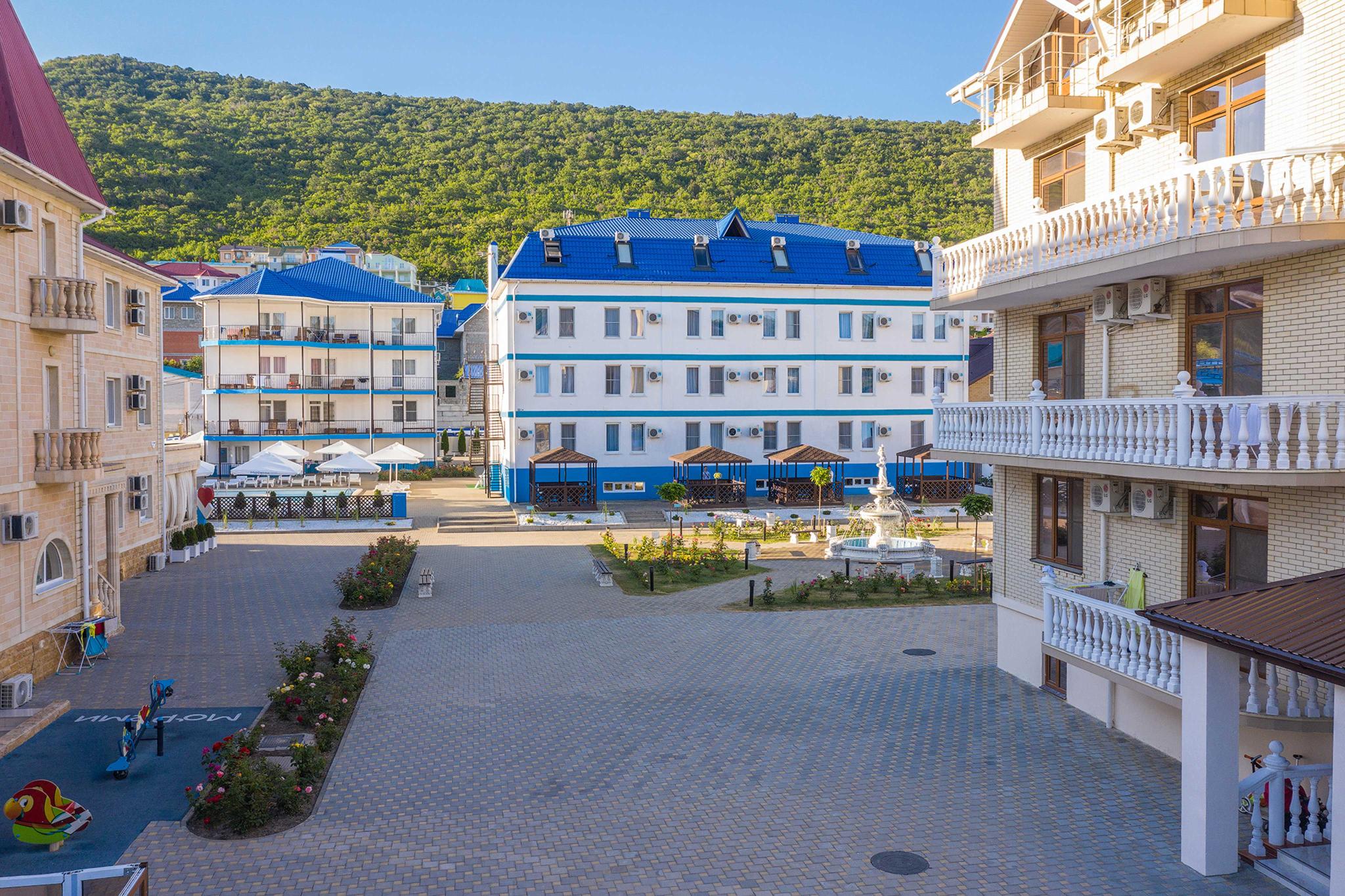 МоРеми Ultra All Inclusive Family Hotel - 2