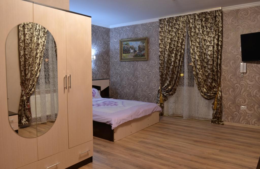 Номер стандарт семейный с 1 двуспальной кроватью 2