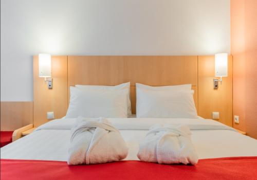 Номер Premium, вид во двор или на город - с двуспальной кроватью