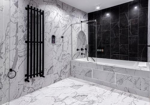 Номер Deluxe One Bedroom Apartment с 1 двуспальной кроватью