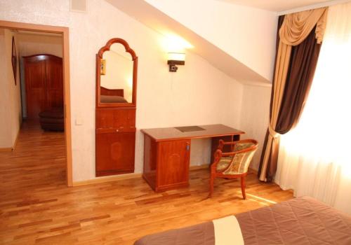 Фото Отель Четыре короны