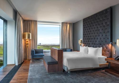 Фото Отель Hilton Saint Petersburg ExpoForum