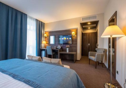 Фото Отель Томь Ривер Плаза