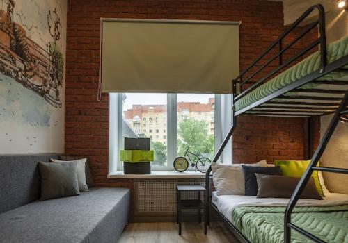 Номер эконом семейный с двухъярусной кроватью и диваном-кроватью