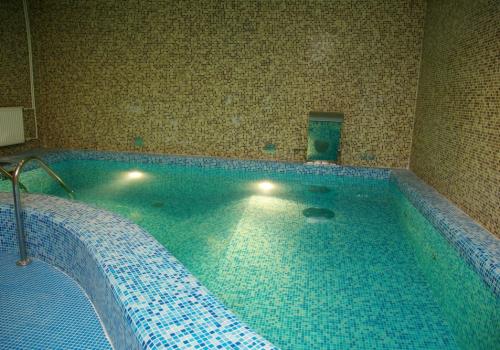 Фото Алеша Попович Двор