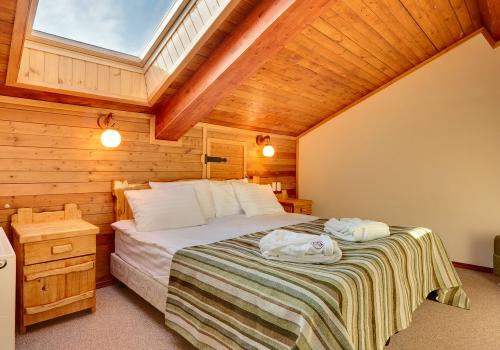 Фото Алеша Попович Двор