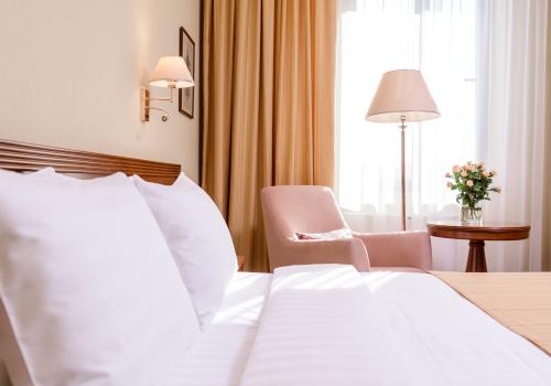 Номер комфорт с 1 двуспальной кроватью