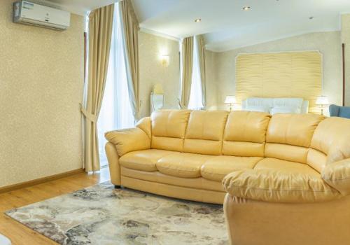 Номер полулюкс с 1 двуспальной кроватью