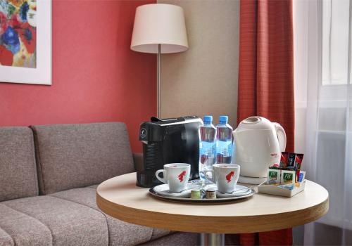 Номер представительский с 1 двуспальной кроватью и диваном