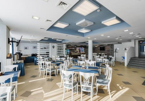 Фото East Time Hotel