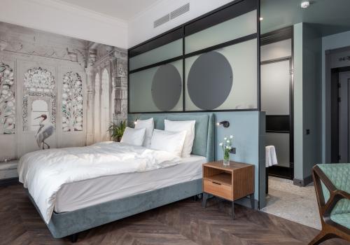 Номер делюкс с 1 двуспальной кроватью