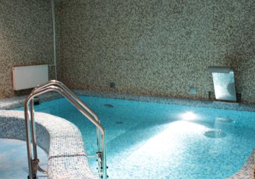 Фото Алеша Попович Двор