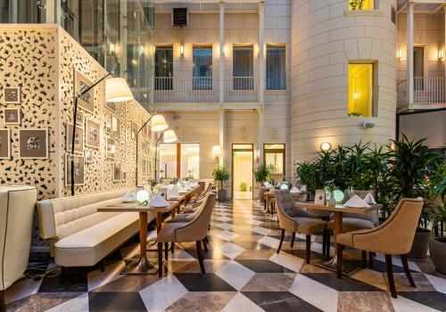 Фото Отель Indigo St. Petersburg-Tchaikovskogo