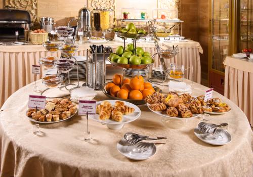 Фото Sunflower Avenue ZONT Hotel Group