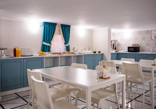 Фото отеля 6