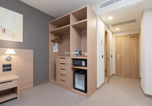 Номер стандарт бизнес с 2 односпальными кроватями