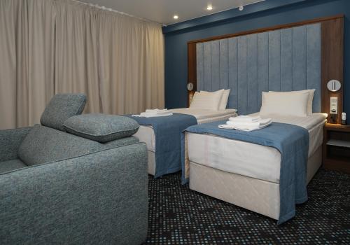 Номер люкс с 2 односпальными кроватями