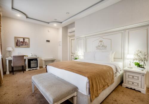 Номер делюкс с 1 двуспальной кроватью