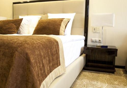 Номер улучшенный бизнес с 1 двуспальной кроватью