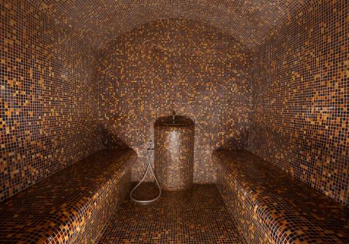 Фото Отель HolidayHall Samara