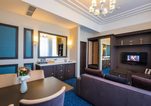 Фото Отель Томь Ривер Плаза