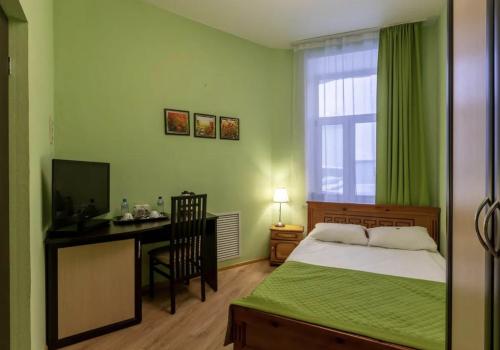 Номер эконом с 1 двуспальной кроватью