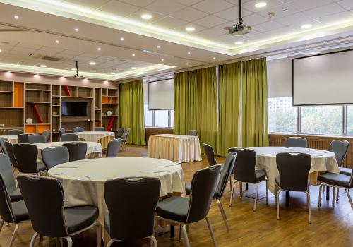 Фото Отель Holiday Inn Moscow Sokolniki (Холидей Инн Москва Сокольники)