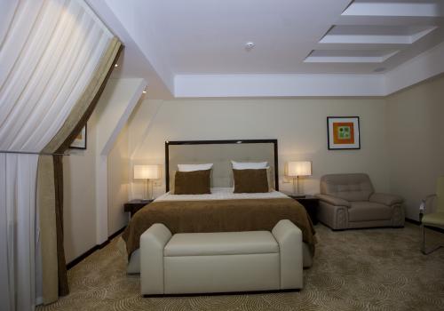 Номер улучшенный бизнес с 1 двуспальной кроватью