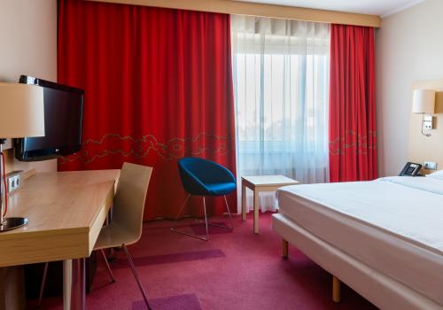 Номер люкс с 1 двуспальной кроватью