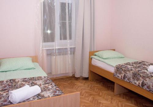 2-комнатные апартаменты стандарт с 2 односпальными и 1 двуспальной кроватью