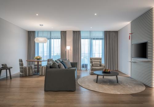 Фото Crystal House Suite Hotel & Spa