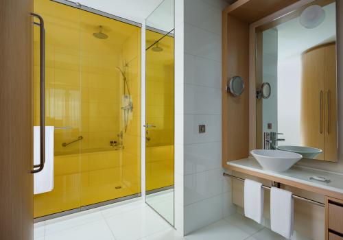 Номер стандарт улучшенный с 1 двуспальной кроватью