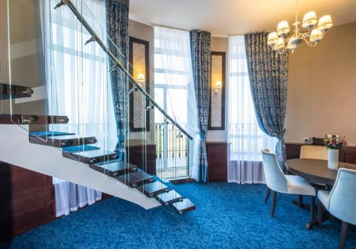 Фото Отель Томь Ривер Плаза