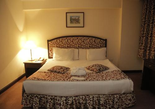 Номер стандарт с 1 двуспальной кроватью